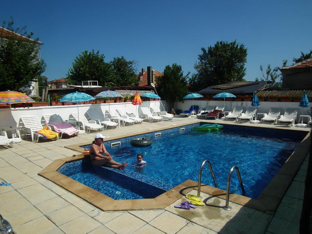 Guest House Olimpiya Sveti Vlas Exterior photo